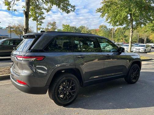2025 Jeep Grand Cherokee Altitude