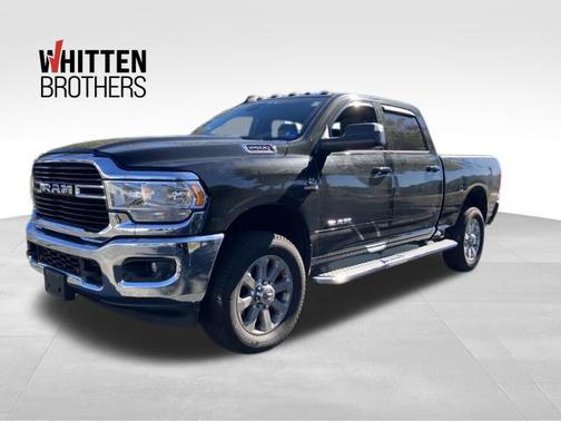 Diamond Black Crystal Pearlcoat 2021 RAM 2500 Big Horn Crew Cab 4x4 6'4' Box