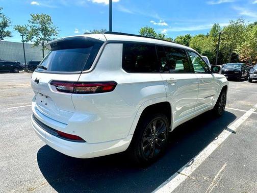 Bright White Clearcoat 2026 Jeep Grand Cherokee L Limited