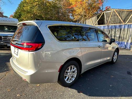 2026 Chrysler Pacifica L