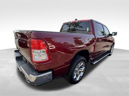 Delmonico Red Pearlcoat 2022 RAM 1500 Big Horn/Lone Star