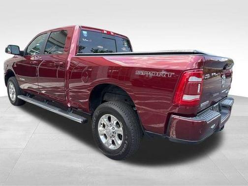 2022 RAM 2500 Big Horn Crew Cab 4x4 6'4' Box