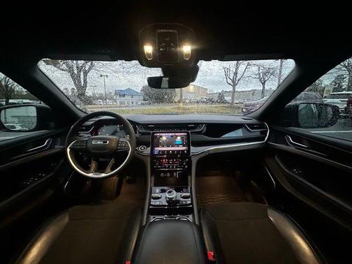 2022 Jeep Grand Cherokee 4xe Trailhawk