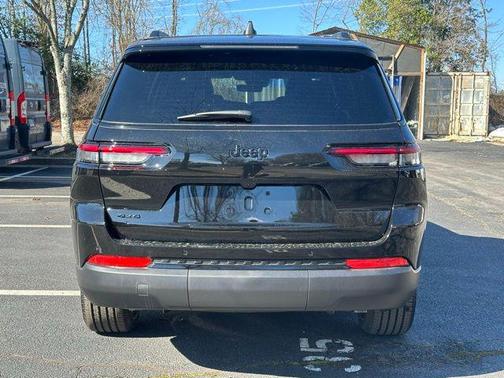 2025 Jeep Grand Cherokee L Altitude
