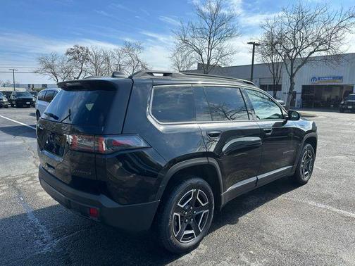 Diamond Black Crystal Pearlcoat 2026 Jeep Cherokee Limited