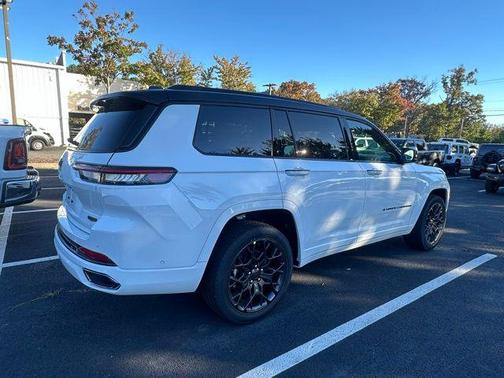 2025 Jeep Grand Cherokee L Summit Reserve