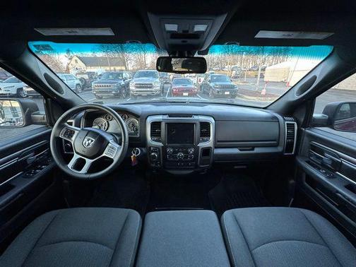 2021 RAM 1500 Classic Warlock Crew Cab 4x4 5'7' Box