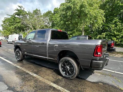 2025 RAM 2500 Big Horn Crew Cab 4x4 6'4' Box