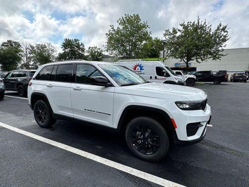 2025 Jeep Grand Cherokee Altitude