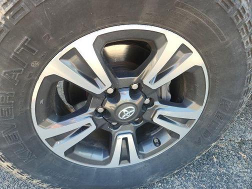 2019 Toyota Tacoma TRD Sport