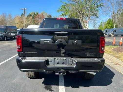 2025 RAM 2500 Big Horn Crew Cab 4x4 6'4' Box