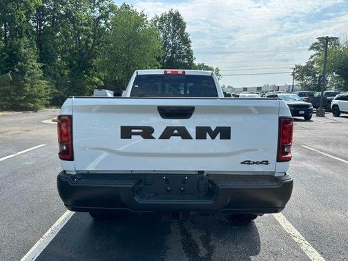 2025 RAM 2500 Tradesman Crew Cab 4x4 8' Box