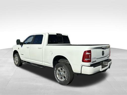 2023 RAM 2500 Laramie Crew Cab 4x4 6'4' Box
