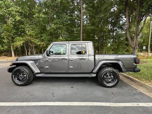 2025 Jeep Gladiator High Tide