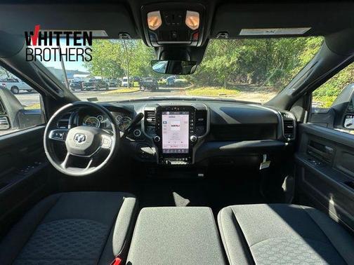 2025 RAM 2500 Tradesman Crew Cab 4x4 6'4' Box