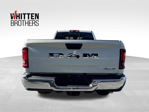 2025 RAM 2500 Tradesman Crew Cab 4x4 6'4' Box