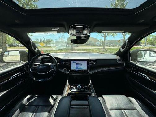 Bright White Clearcoat 2023 Jeep Grand Wagoneer 4x4