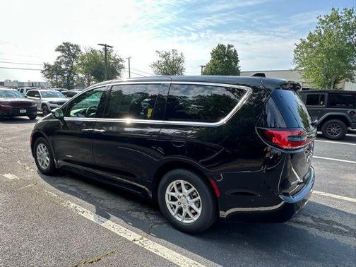 2025 Chrysler Pacifica L