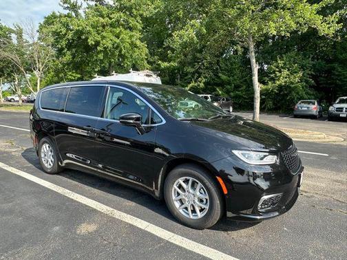 2025 Chrysler Pacifica L