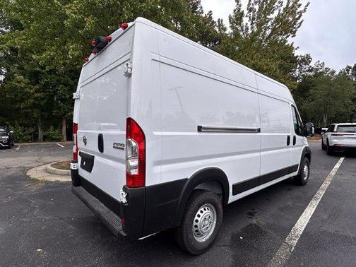 Bright White Clearcoat 2026 RAM ProMaster 2500 Tradesman