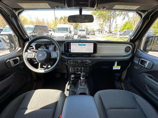 2025 Jeep Gladiator Nighthawk