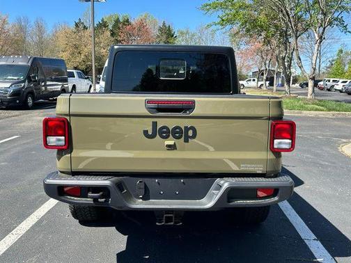 2025 Jeep Gladiator Nighthawk