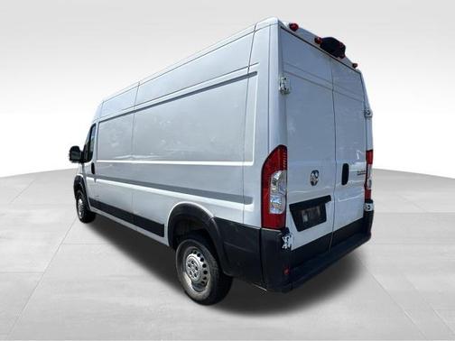 Bright White Clearcoat 2025 RAM ProMaster 2500 Tradesman