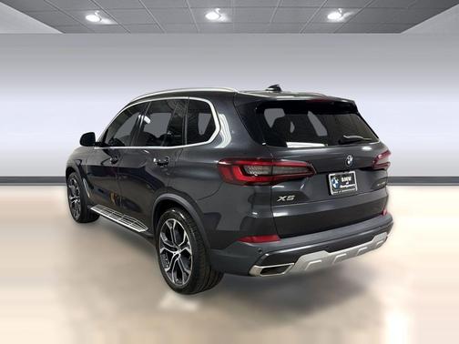 Dark Graphite Metallic 2022 BMW X5 sDrive40i