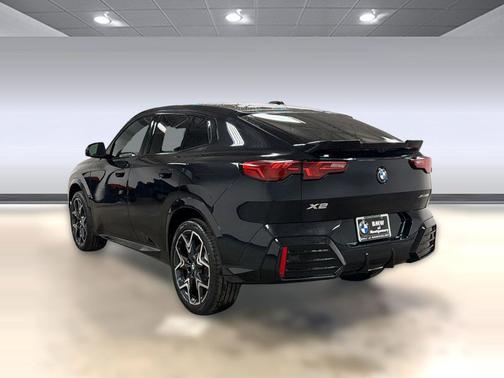 Black Sapphire Metallic 2026 BMW X2 xDrive28i