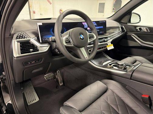 Black Sapphire Metallic 2026 BMW X5 sDrive40i
