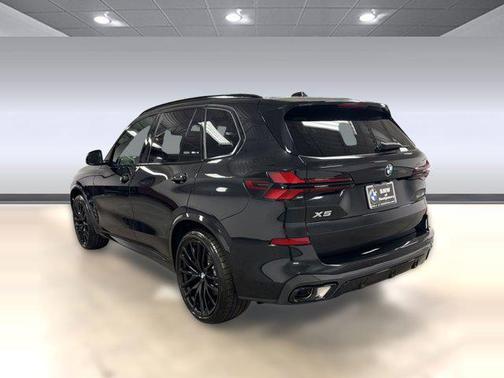 Black Sapphire Metallic 2026 BMW X5 sDrive40i