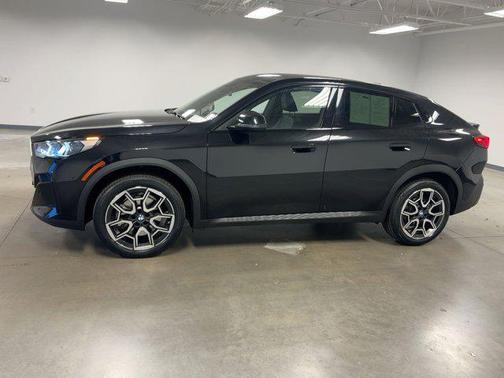 2025 BMW X2 xDrive28i