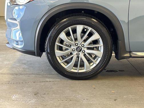2024 INFINITI QX50 LUXE