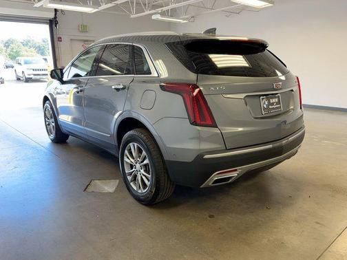 2022 Cadillac XT5 Premium Luxury