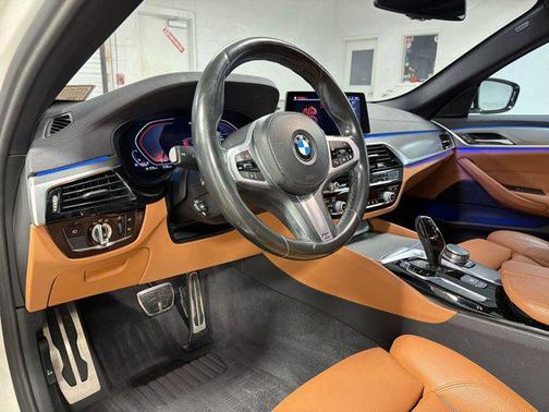 Alpine White 2020 BMW 530 530i