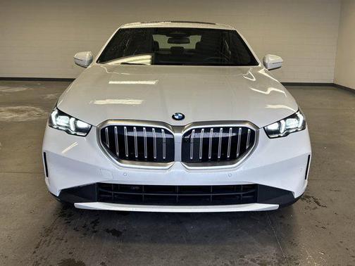 2024 BMW 530 i