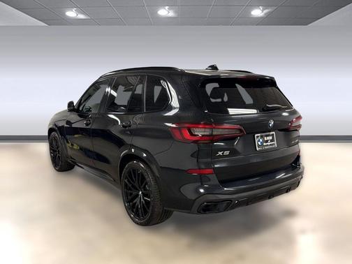 Black Sapphire Metallic 2022 BMW X5 sDrive40i