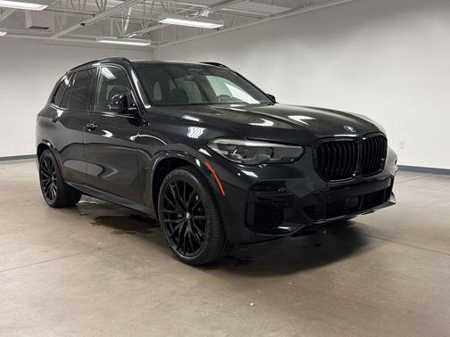 Black Sapphire Metallic 2022 BMW X5 sDrive40i