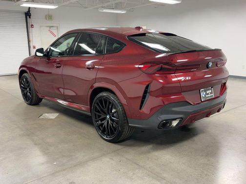 2026 BMW X6 xDrive40i