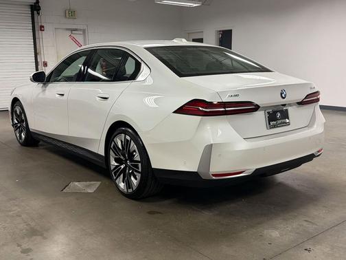 White 2025 BMW 540 xDrive