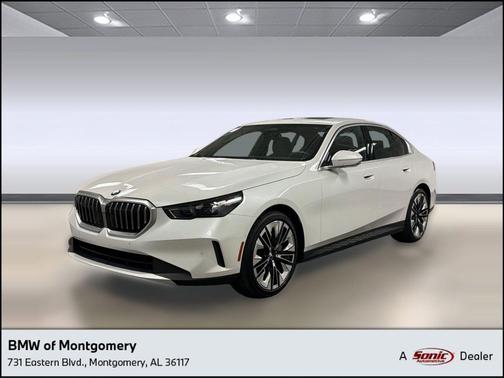 White 2025 BMW 540 xDrive