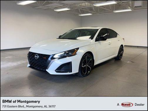 2023 Nissan Altima SR FWD