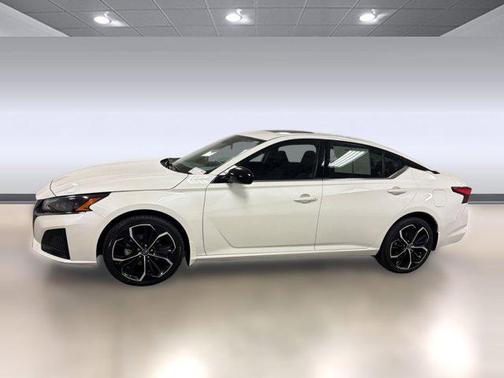 2023 Nissan Altima SR Intelligent AWD