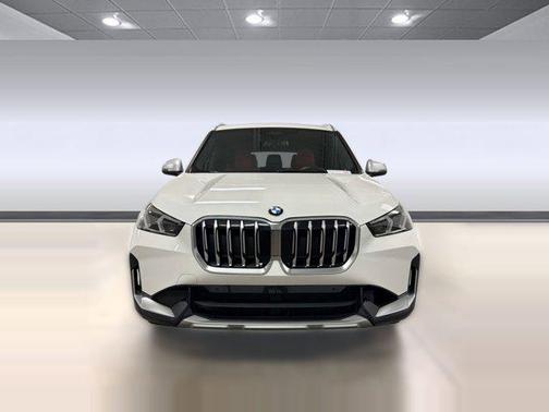 Alpine White 2023 BMW X1 xDrive28i