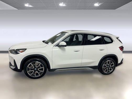 Alpine White 2026 BMW X1 xDrive28i