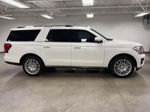 Star White Metallic Tri-Coat 2024 Ford Expedition Max Limited