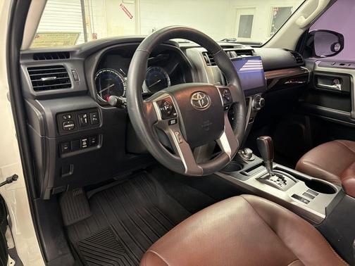Blizzard Pearl 2018 Toyota 4Runner Limited