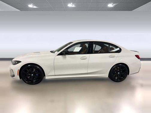 Alpine White 2026 BMW 330 330i
