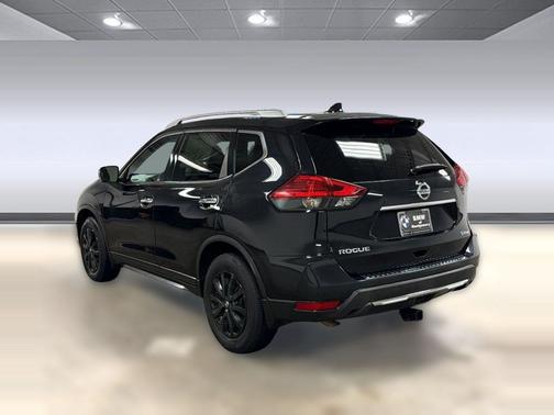 Magnetic Black 2017 Nissan Rogue SV