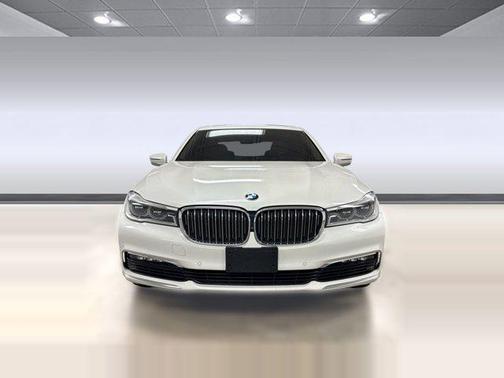 2018 BMW 750 i xDrive